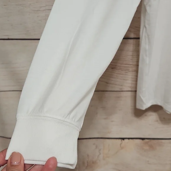 NWT Nike Traing Dri-FIT White Long Sleeve Tee Shirt Medium - Picture 4 of 8